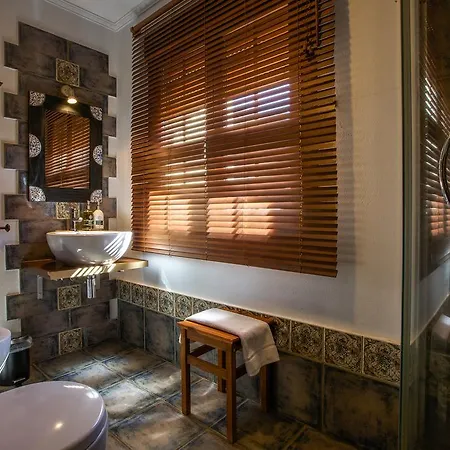 Hotel La Del Casar 4*